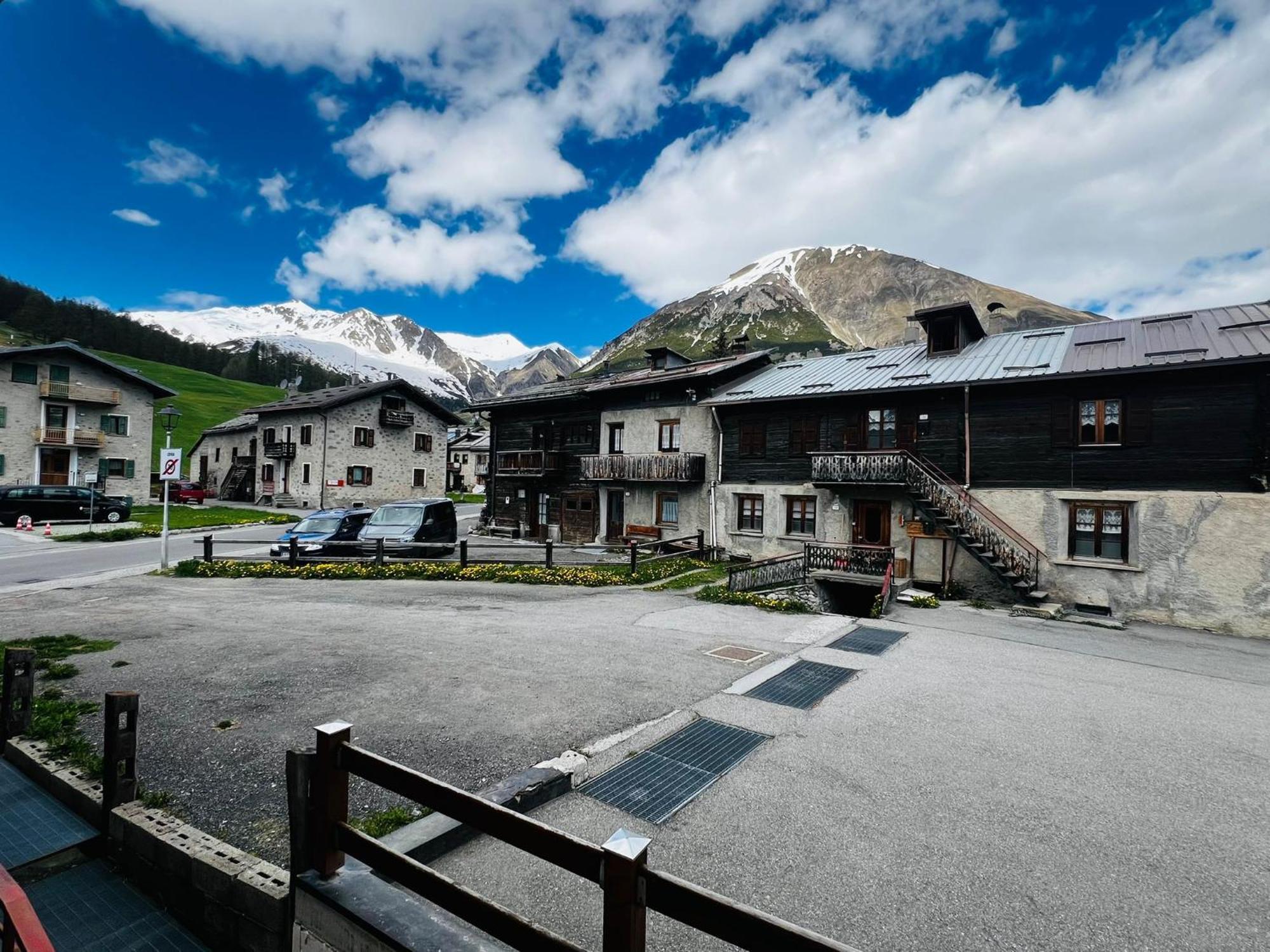 Residence Gipeto Лівіньо Екстер'єр фото